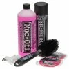 Muc-Off Bike Care Essentials Kit 1 Muc-Off Bike Care Essentials Kit -Pas Cher Rengøringsprodukter Magasin 936 S
